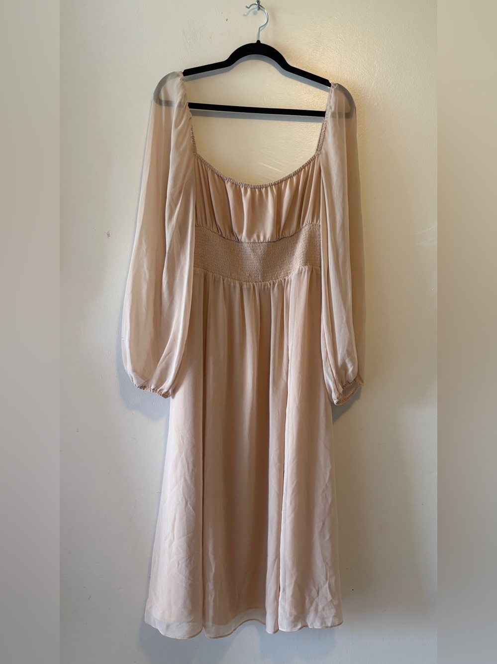 Aritzia Wilfred Bella Dress Beige Sz large Smocked Bodice High Slit Long Sleeve - Picture 2 of 15